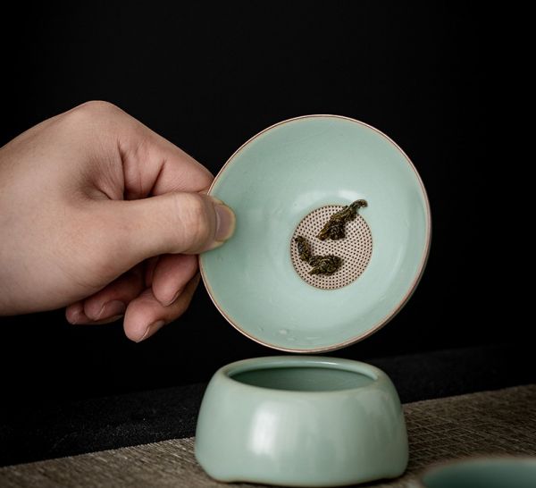 Tasse de thé miniature japonais avec filtre céramique réutilisable
